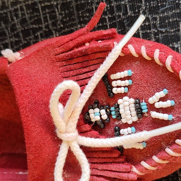 Red Minnetonka moccasins - Picture 2 of 5
